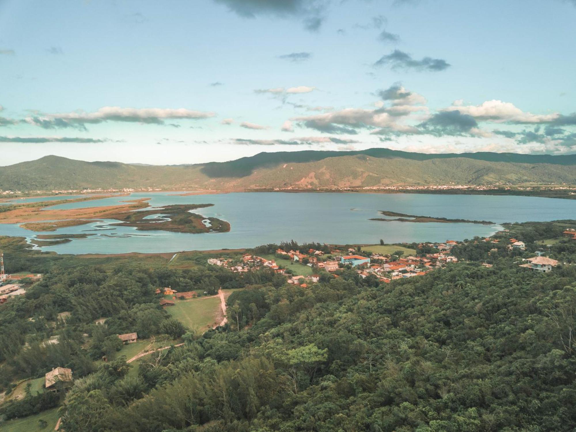 Ferrujao Pousada E Restaurante Гаропаба Экстерьер фото